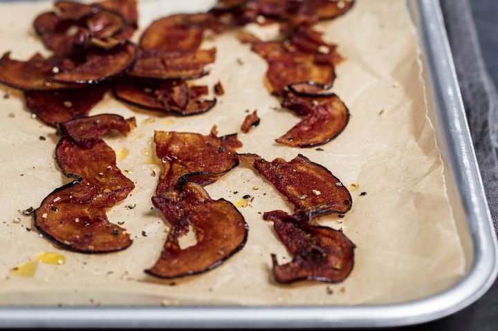 https://www.therawchef.com/content/images/size/w720/2023/07/eggplant-bacon-1.jpg